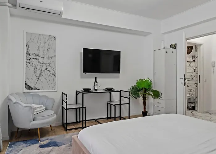 Apartman Garsoniera Lux Piata Natiunile Unite *